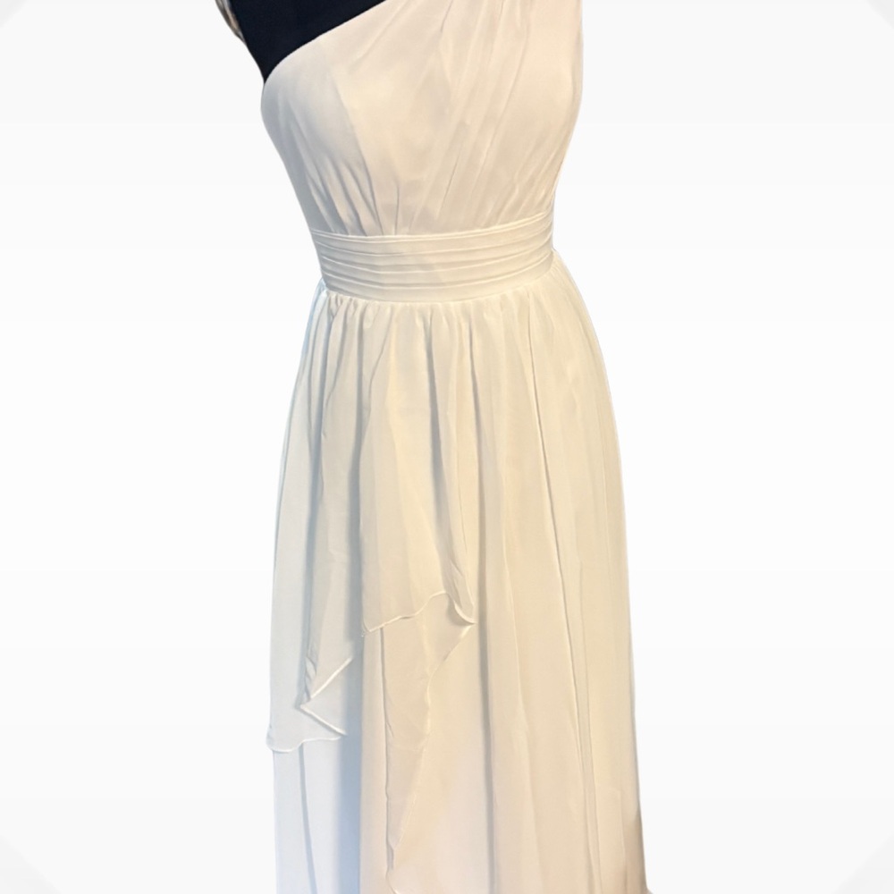 Elegant White and Black One-Shoulder Dress